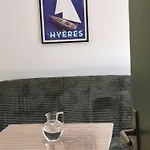 Rare - Avec Jardin A 350m De La Et Du Port Apartment Hyeres
